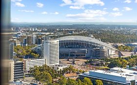 Modern 2Br Haven High Level & Stadium Views